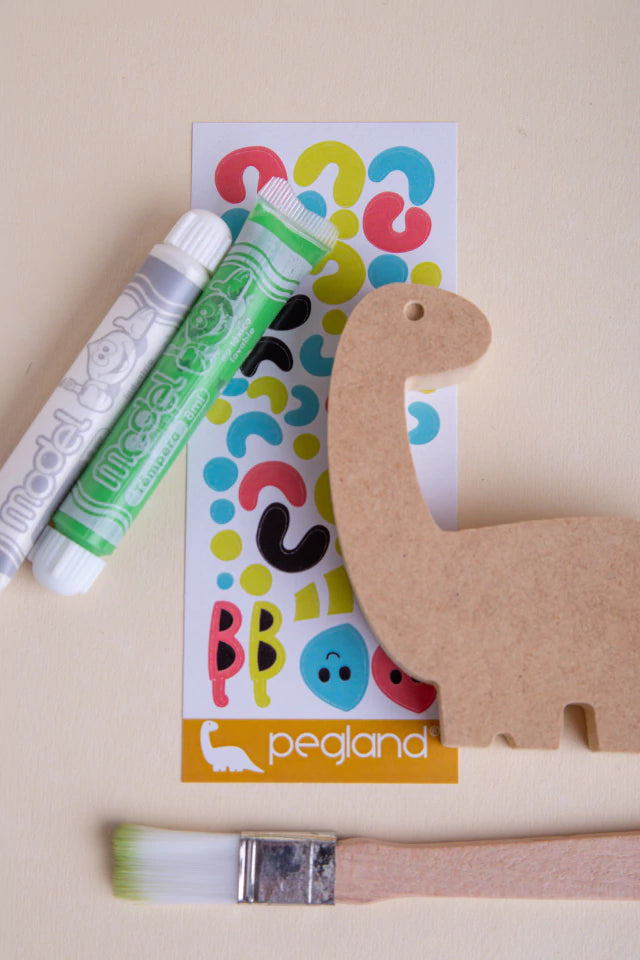 Kit cumple dinos broncosaurio en madera mdf para jugar y pintar - Pegland